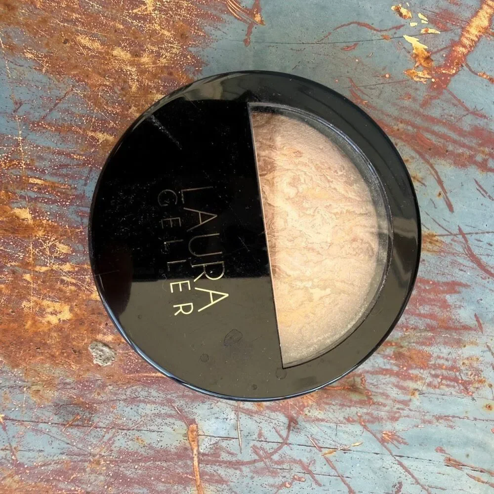 Laura Geller Baked Balance-n-Brighten Color Correcting Foundation FAIR NIB